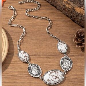 Elegant Western/Boho Necklace